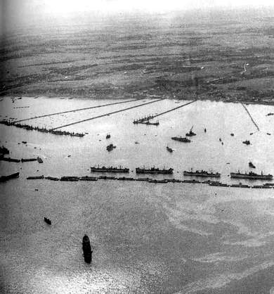 Mulberry - Artificial Harbor (Arromanches France)