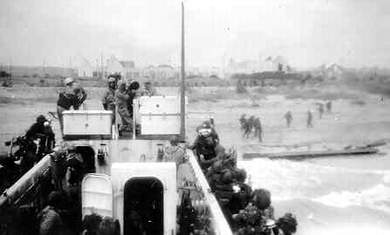 D-Day Landing (2) LCI 35