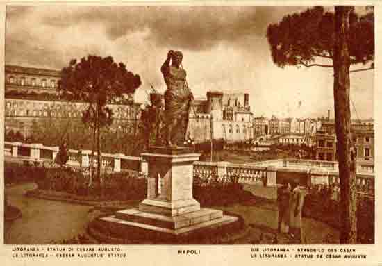 Napoli - Litoranea Statua Di Cesare Augusto (Cesare Augustus Statue)