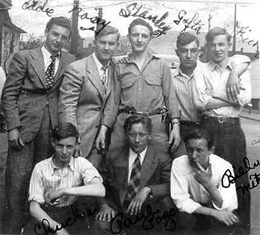 The Mob - Giba, Pagorzelski, Meetro, Havrilla, Kraly, Galik, Tengreain, "Ficky"