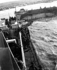 Rough Tide Water - Turning Ship Around