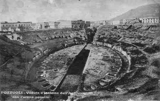Veduta d'insieme dell'Anfiteatro con l'arena pensile